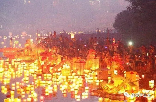 中元节，祭祀先祖与神灵的传统节日